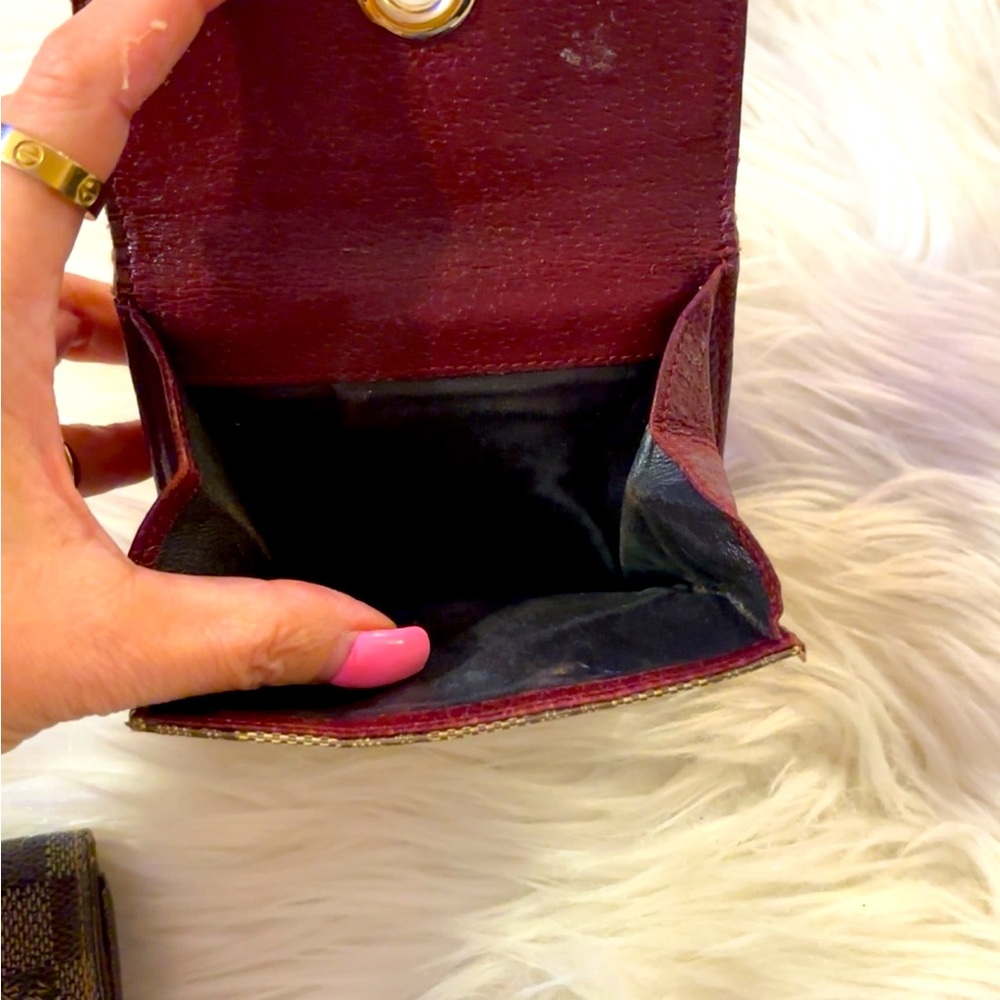 Authentic Burgundy Gucci Monogram Wallet. - Picture 6 of 9